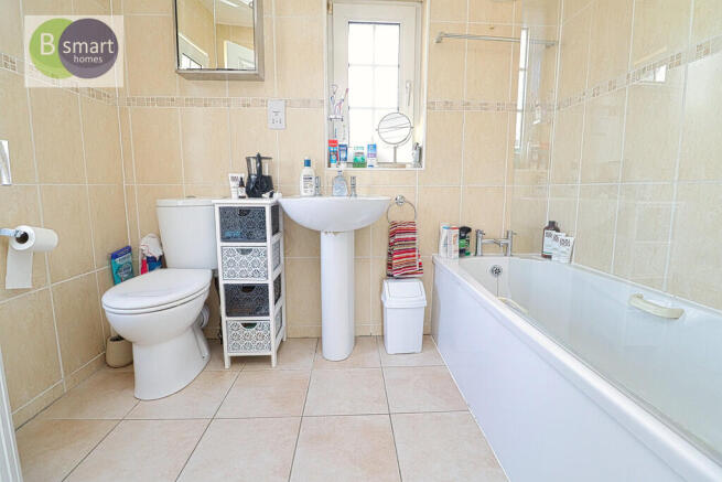 3 bed Semi-Detached for sale Image 12