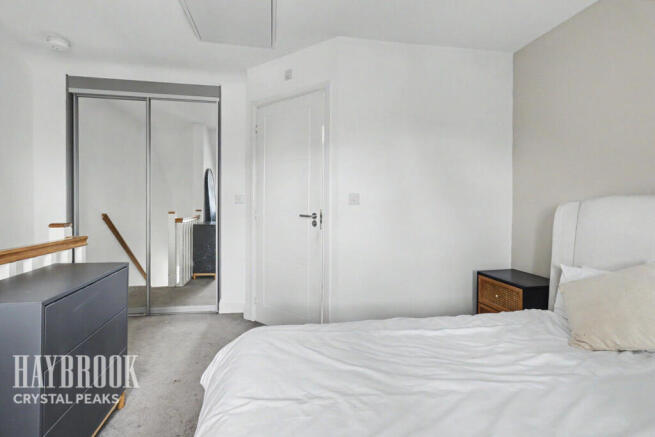3 bed Terraced for sale Image 11