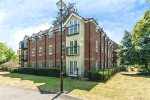 7, Brunel Court, Old College Road, Newbury RG14 1TE