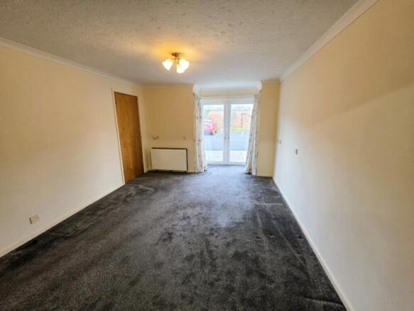 1 bed Flat for sale Image 4