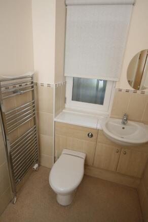 EN SUITE