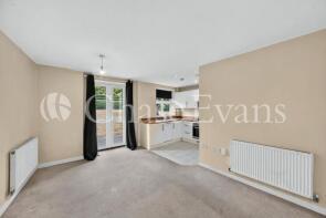 Flat 2, 4 Evelyn Court, Jefferson Place, Bromley BR2 9FW