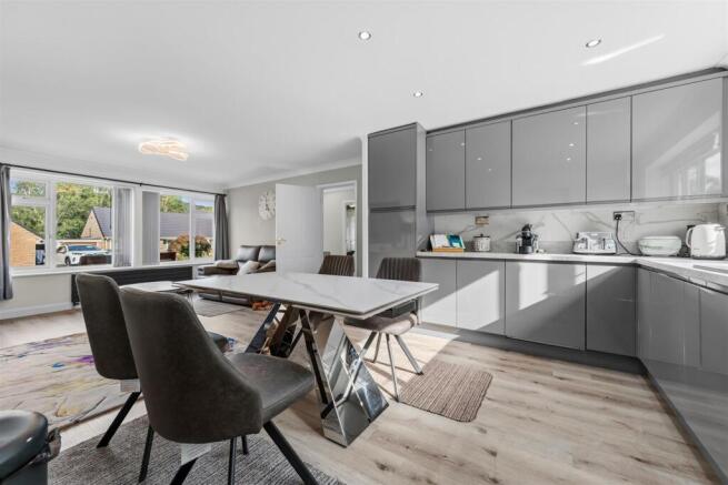 Kingfield - Kitchen Dining