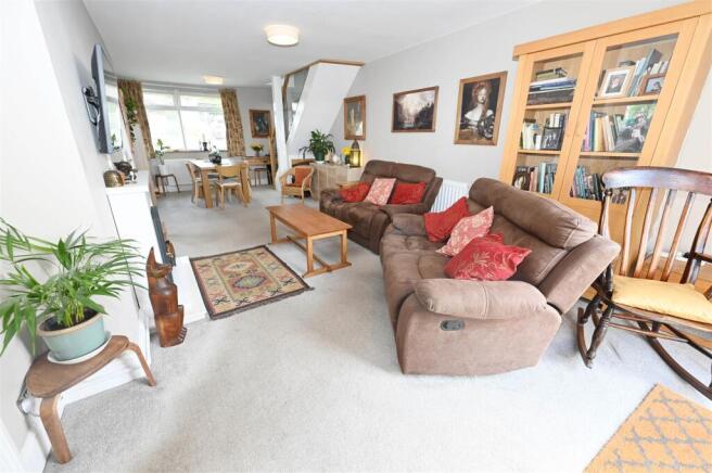 3 bed Semi-Detached Bungalow for sale Image 6