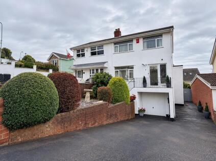 Talbot Close, Talbot Green, Pontyclun, Rhondda Cynon Taff. CF72 8AS
