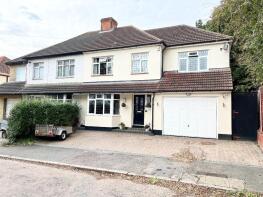 47, Woodstock Avenue, Romford RM3 9NF
