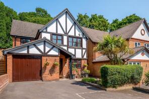 3, Fenswood Close, Bexley DA5 1QJ