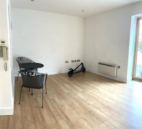 1 bed Apartment for sale Image 4