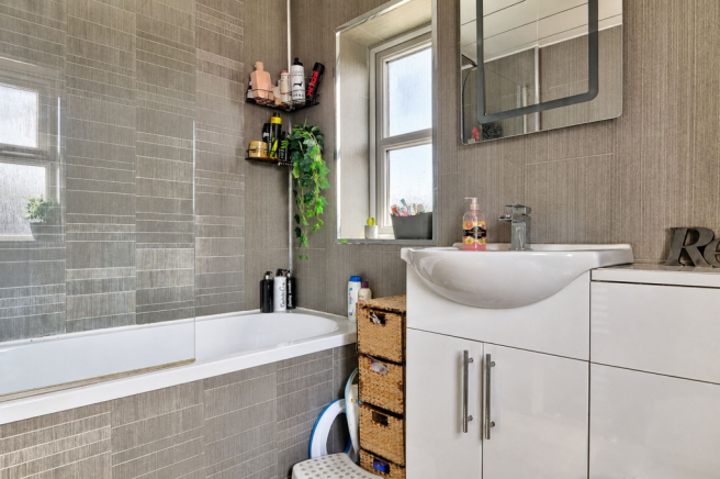 3 bed End of Terrace for sale Image 9