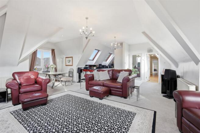 KITCHEN/DINING ROOM/LIVING ROOM