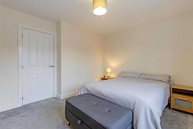 Bedroom 1-2.jpg