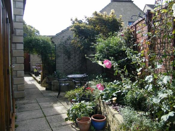 Photo 16