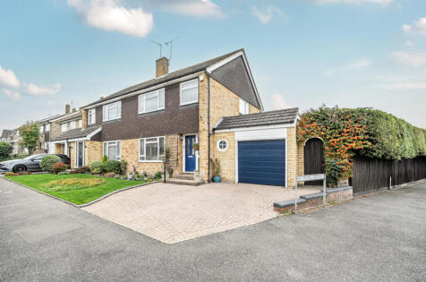 Mentmore Crescent, Dunstable, Bedfordshire