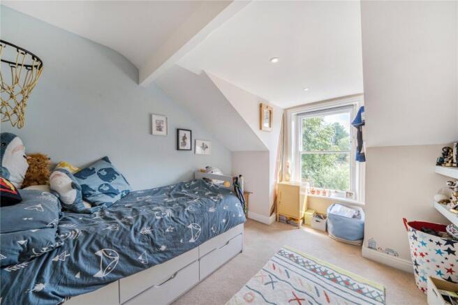 4 bed Terraced for sale Image 11