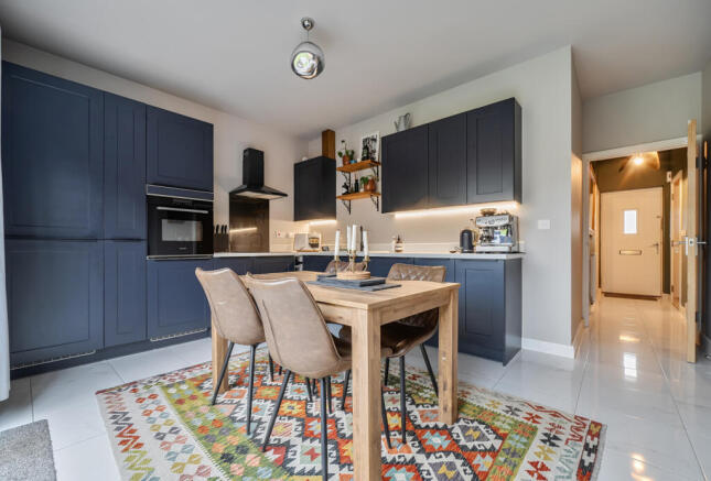 1383439-7-6924751...