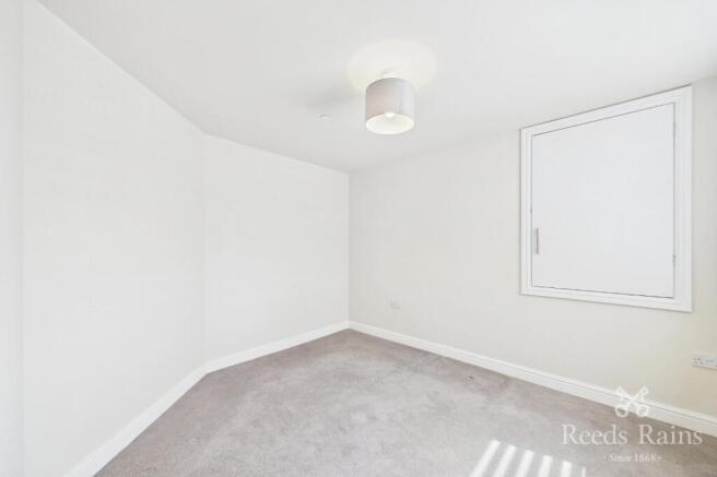 3 bed Apartment to rent Image 6
