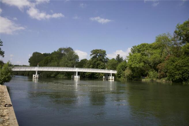 Pangbourne River