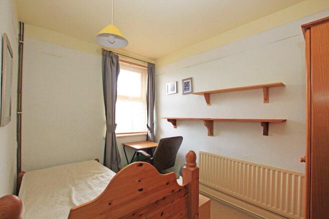 3 bed Terraced for sale Image 6