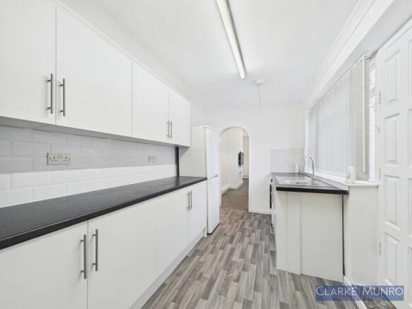 4 bed Terraced for sale Image 4