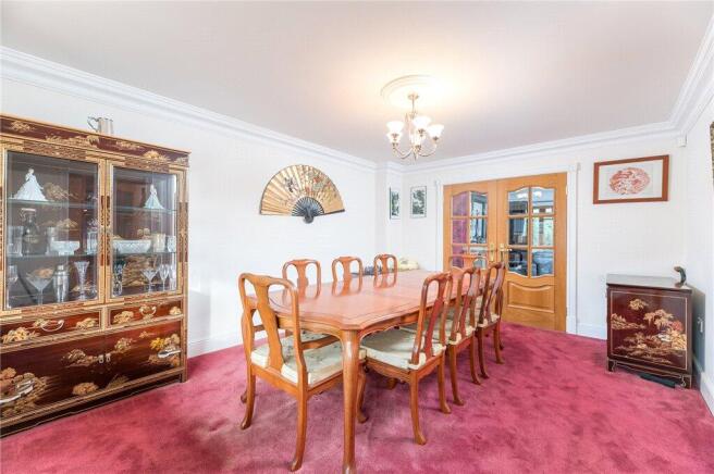 4 bed Detached for sale Image 4