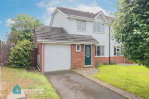 32, York Close, Birmingham B30 2HN