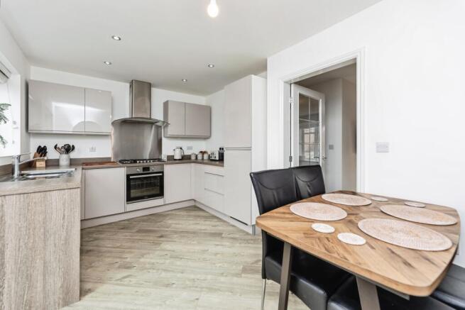 3 bed Detached for sale Image 5