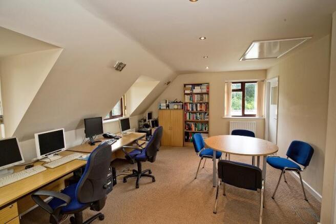 Office/Meeting Room
