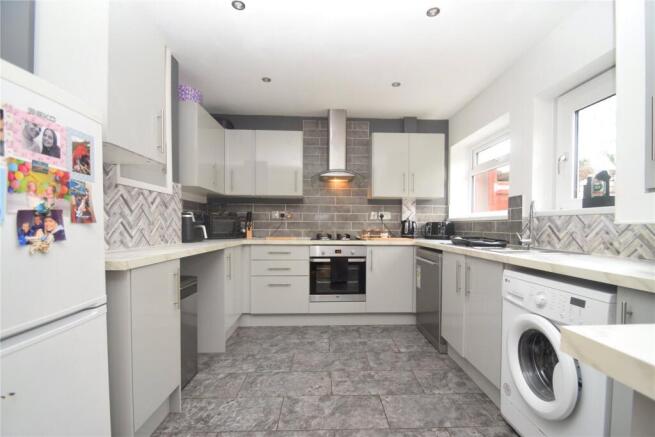 3 bed Terraced for sale Image 5