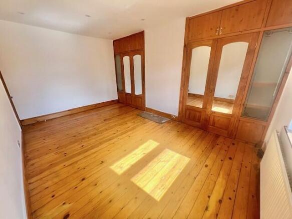 3 bed House to rent Image 7