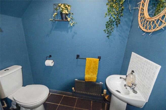 3 bed Terraced for sale Image 5