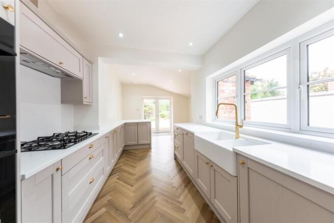 64 The Crescent-002.jpg