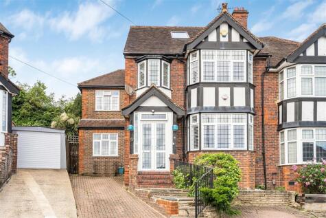 Priory Crescent, Wembley