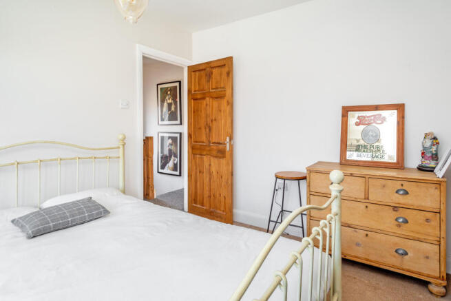 Bedroom 1b