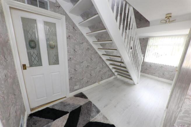 3 bed Link Detached House for sale Image 6
