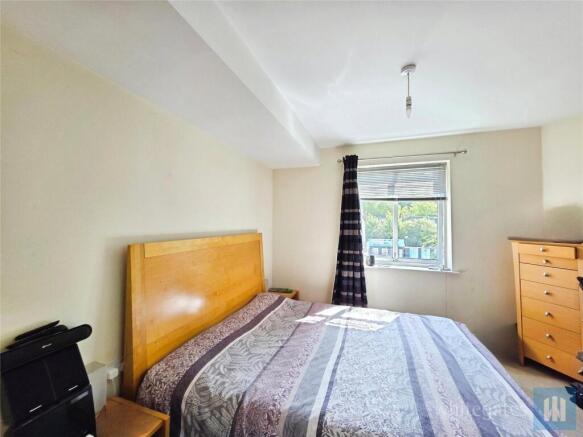 2 bed Apartment for sale Image 9