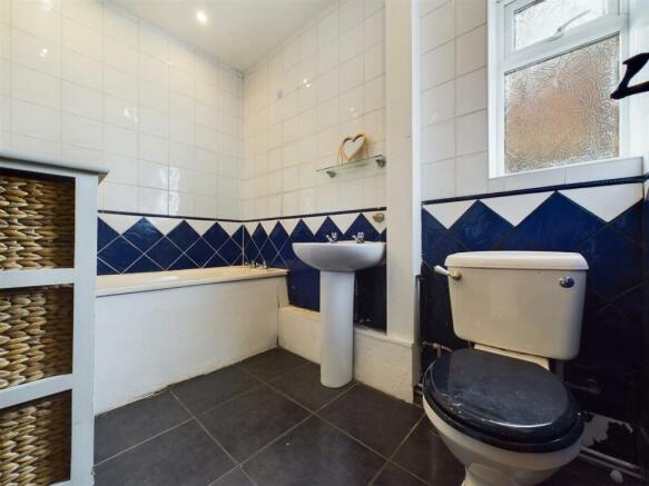 Bath 3.jpg