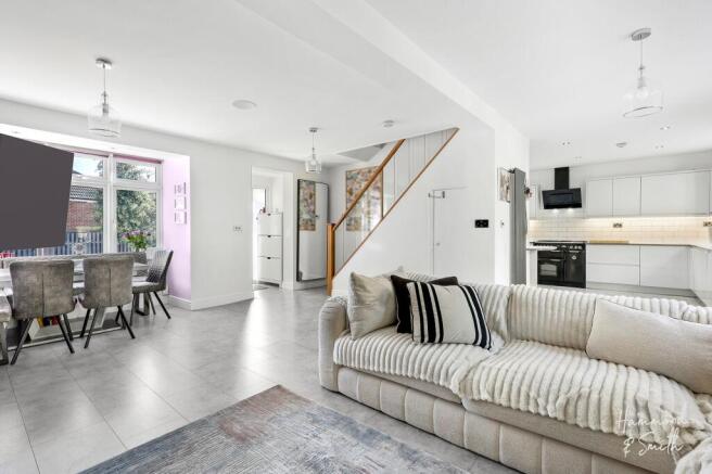 Living Room / Diner