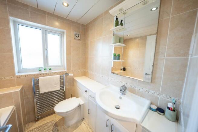 Family bathroom/w.c.