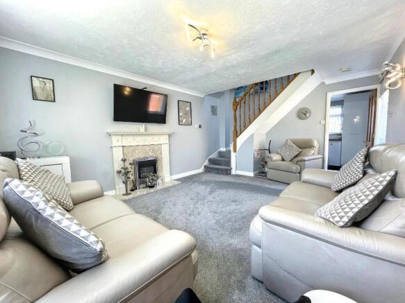2 bed Semi-Detached for sale Image 4