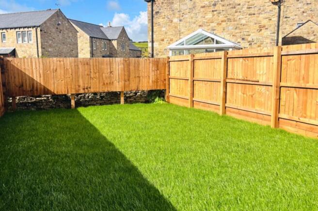 2 bed Semi-Detached for sale Image 5