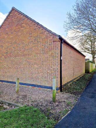 Rear to footpath