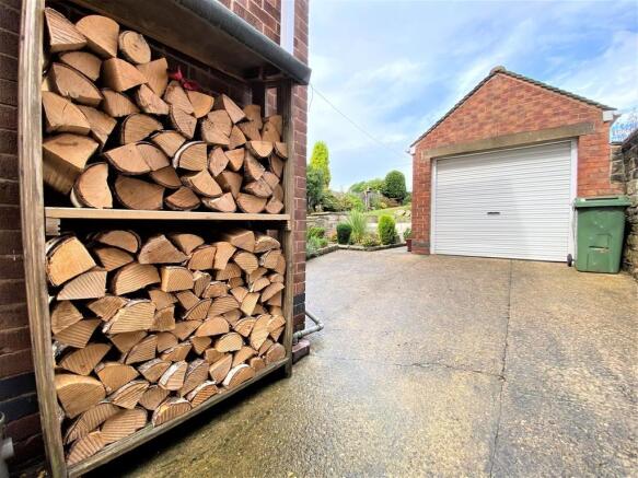 Log Store and Gar...