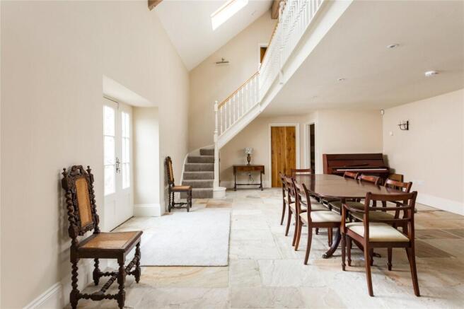 4 bed Detached for sale Image 11