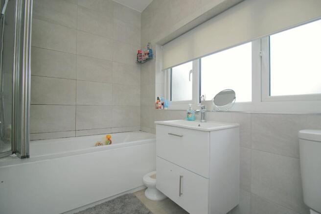 3 bed Terraced for sale Image 8