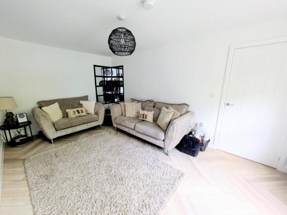 3 bed Detached for sale Image 5