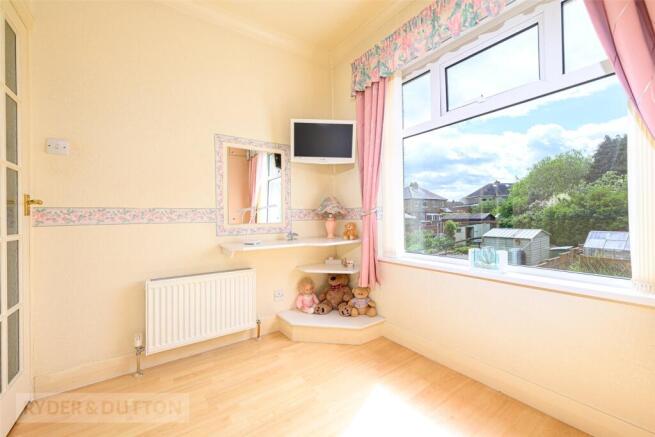 3 bed Semi-Detached for sale Image 12