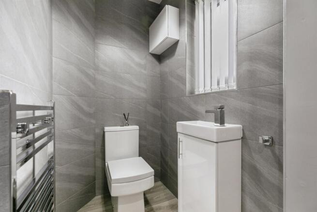 4 bed Town House for sale Image 7