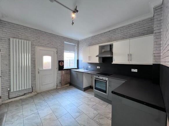 146 Wellington Street kitchen.jpg
