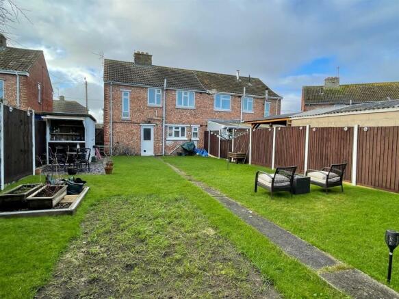 Rear Garden..jpg