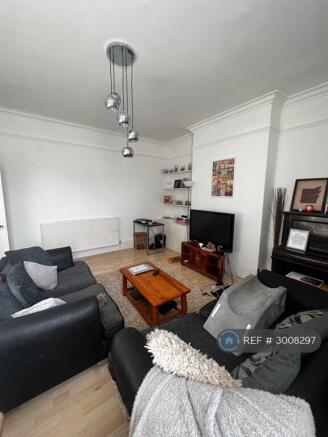 3 bed Maisonette to rent Image 8